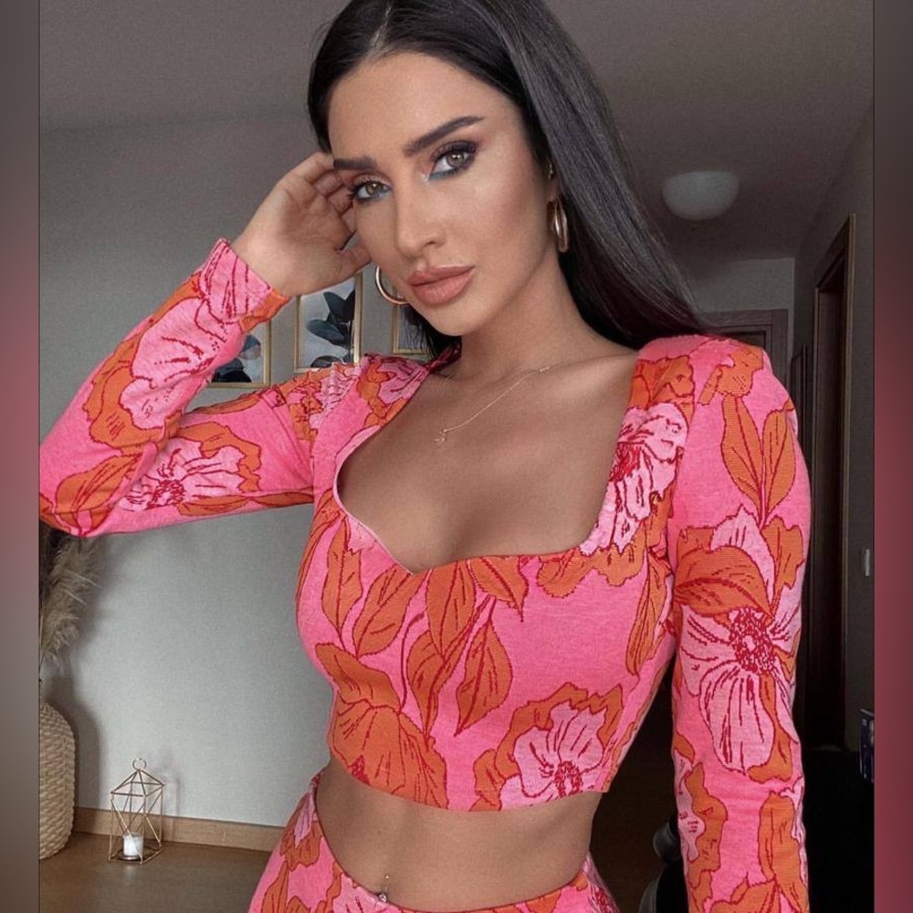 NWT Zara Pink Jacquard Crop Top